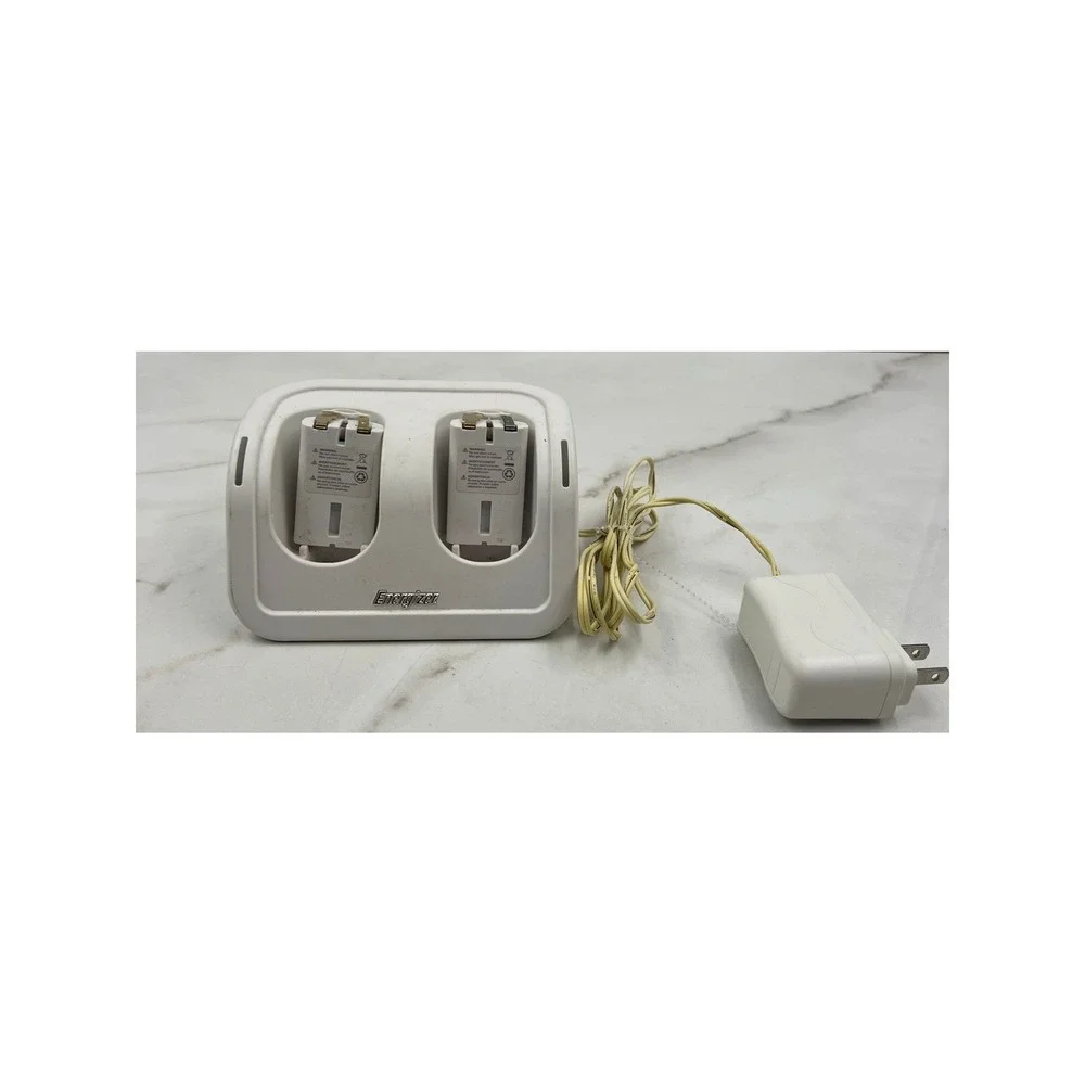 Energizer PL-7522 Double Charging Station For Wii Remote Controls with Two Packs